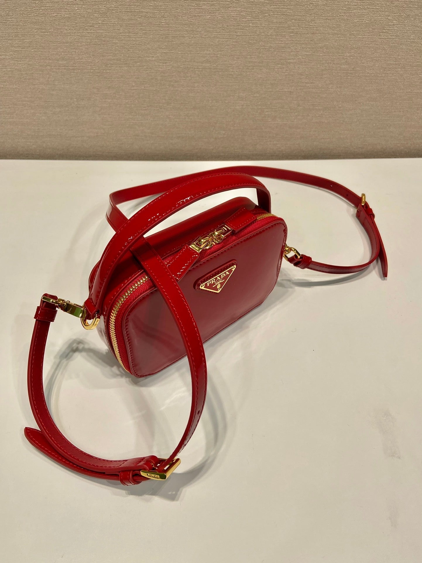 ＰＲＤＡ ODETTE PATENT LEATHER MINI BAG RED