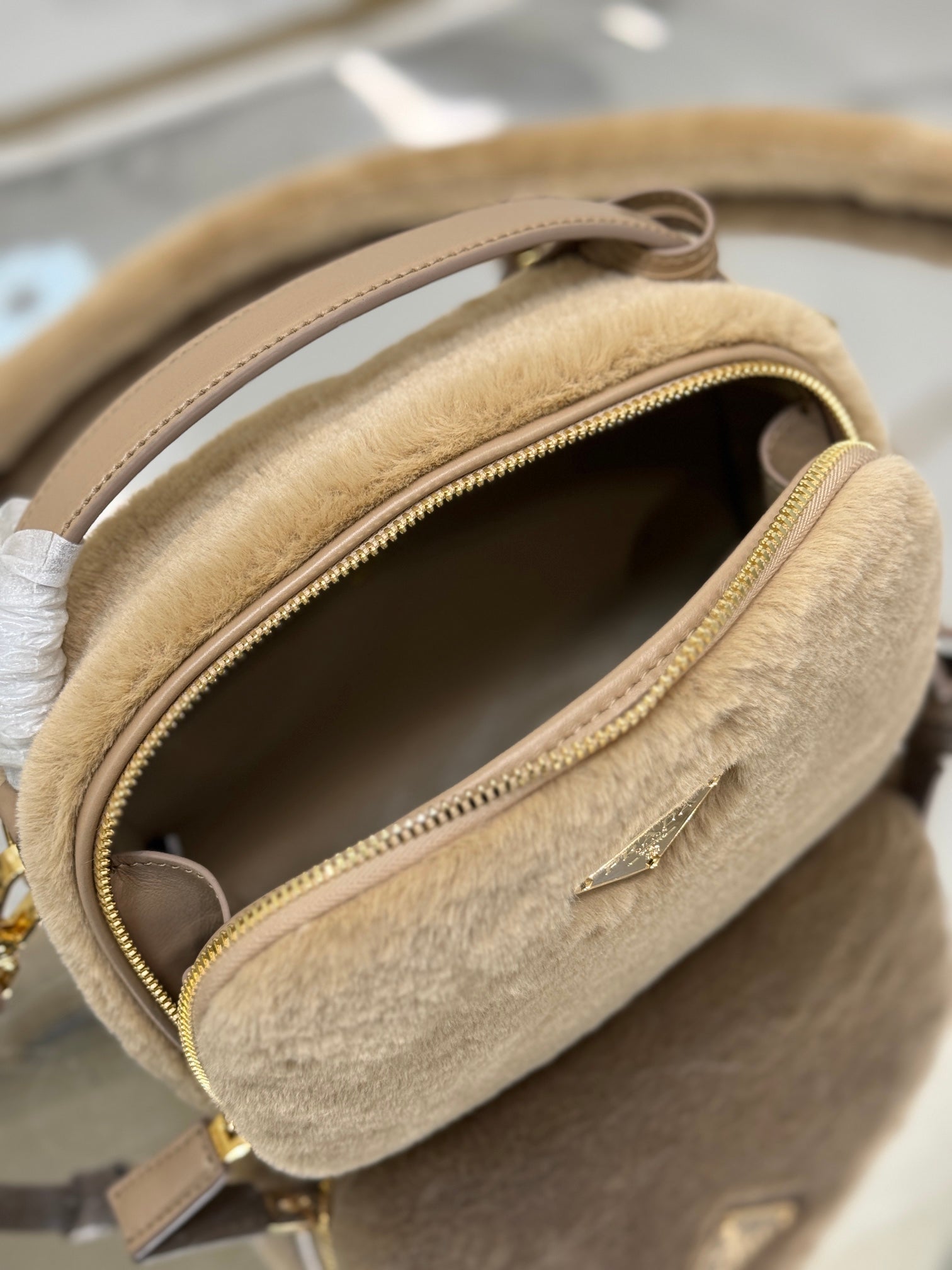 ＰＲＤＡ ODETTE SHEARLING MINI-BAG