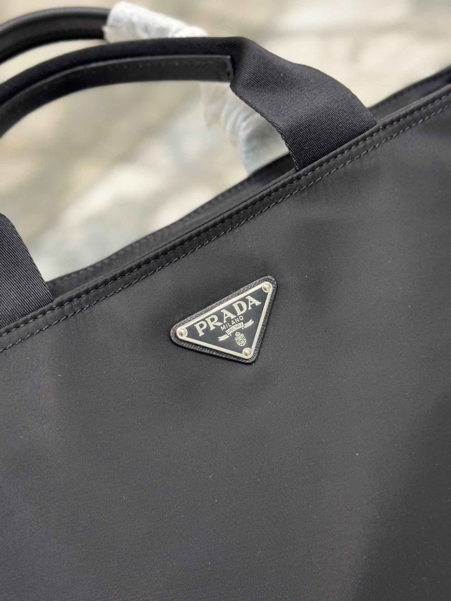 ＰＲＤＡ RE-NYLON AND SAFFIANO LEATHER TOTE BAG