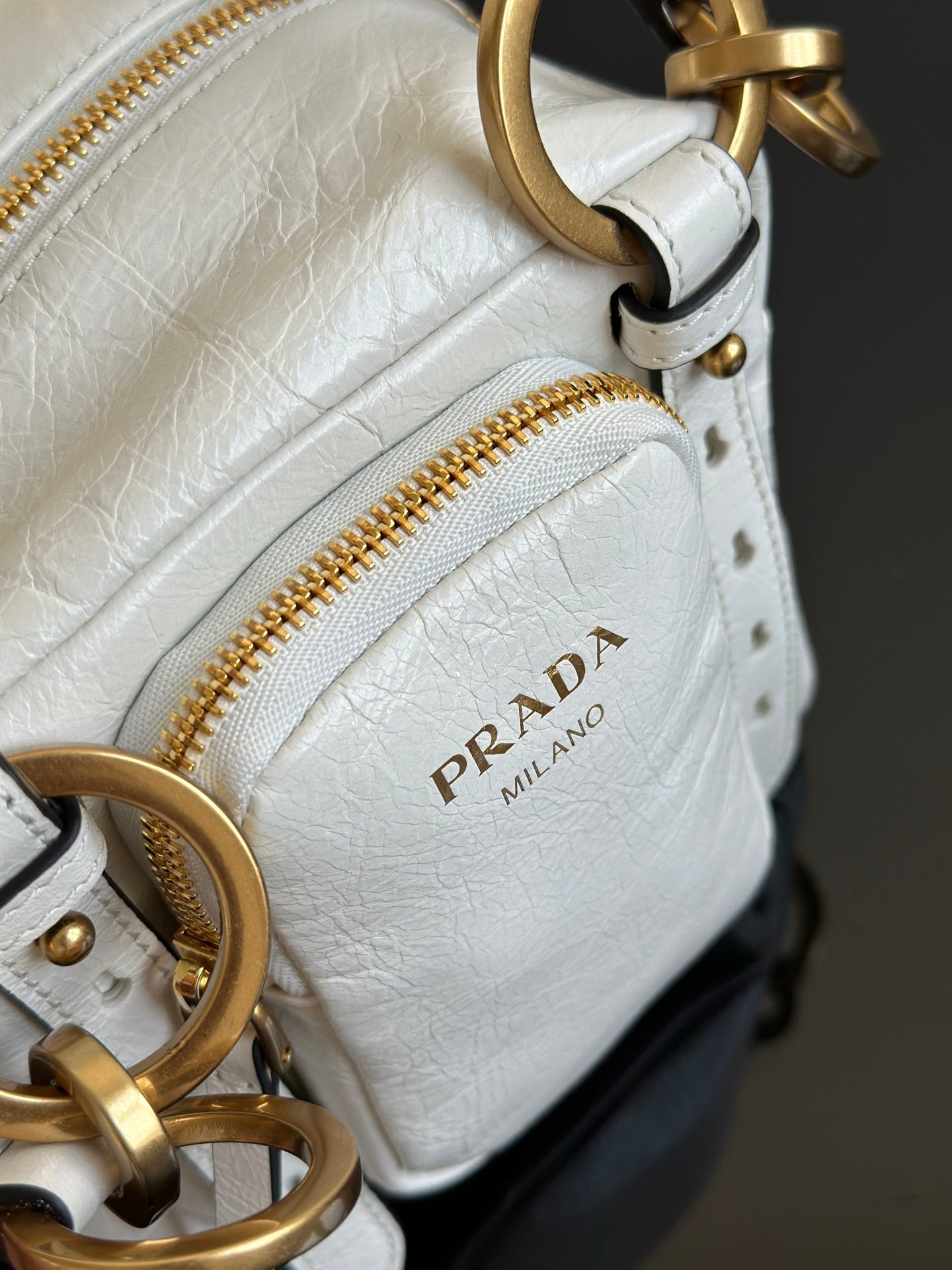ＰＲＤＡ DANGLE LEATHER TOP-HANDLE MINI-BAG WHITE
