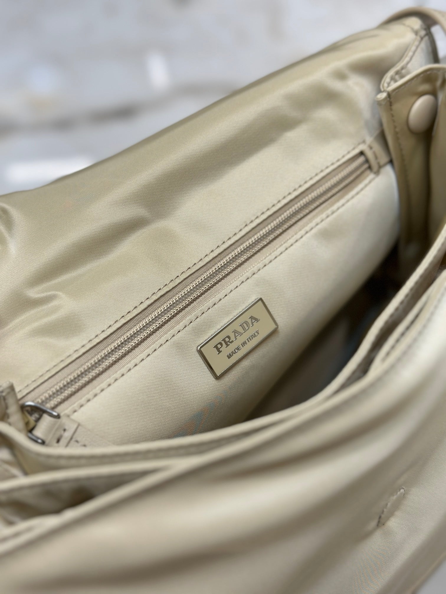 ＰＲＤＡ MEDIUM PADDED RE-NYLON SHOULDER BAG