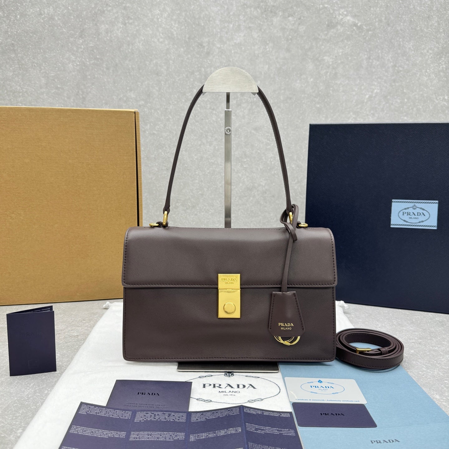 ＰＲＤＡ SOFT SOUND MEDIUM LEATHER SHOULDER BAG DARK BROWN