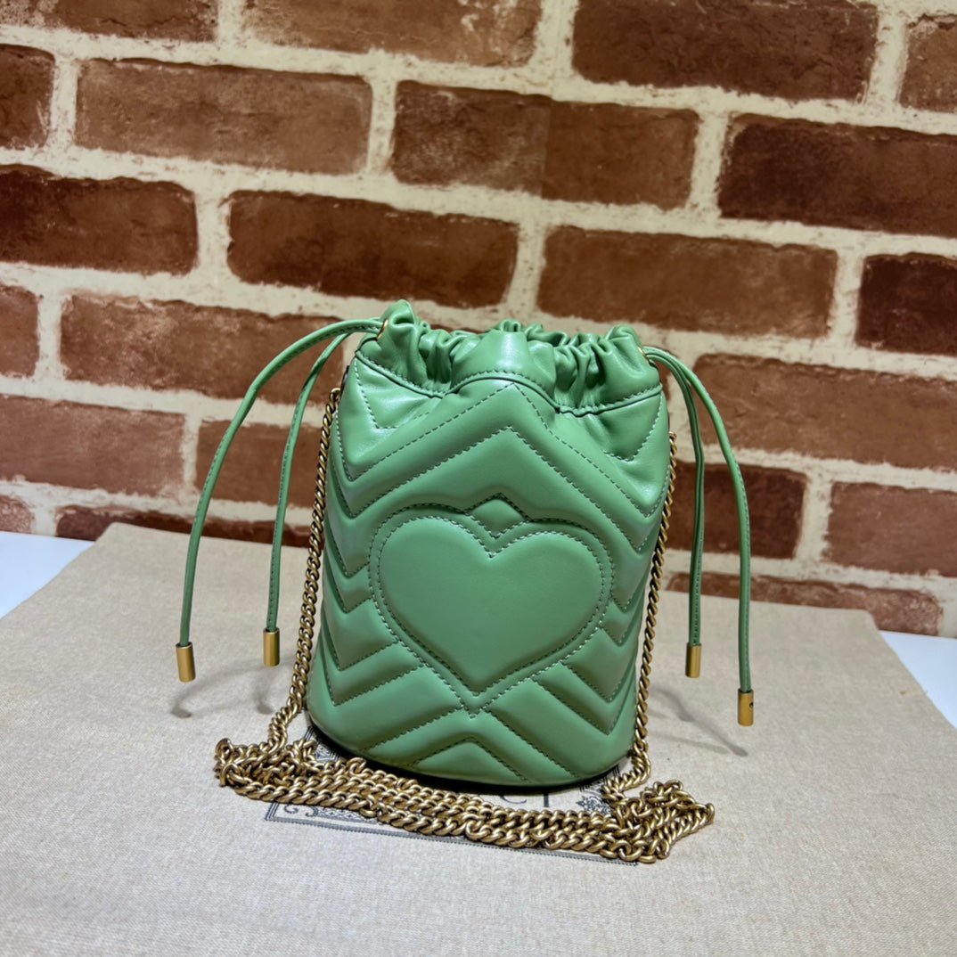 ＧＣＣＩGG MARMONT BUCKET BAG GREEN