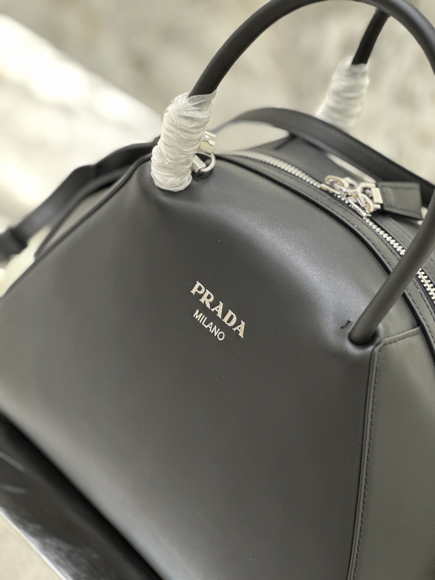 ＰＲＤＡ SUPERNOVA MEDIUM LEATHER TOP HANDLE BAG BLACK