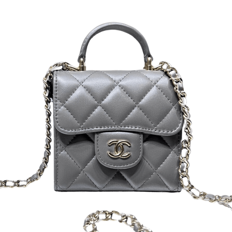 ＣＨＮＥＬMINI MATELASSÉ CLUTCH WITH CHAIN GRAY