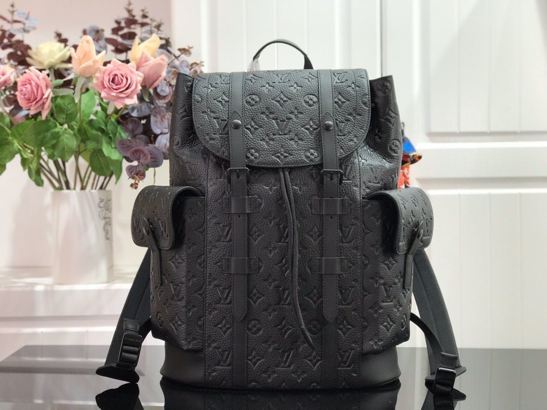 ＬＳ ＶＴＴＯＮ M55699 CHRISTOPHER BACKPACK LEATHER BLACK
