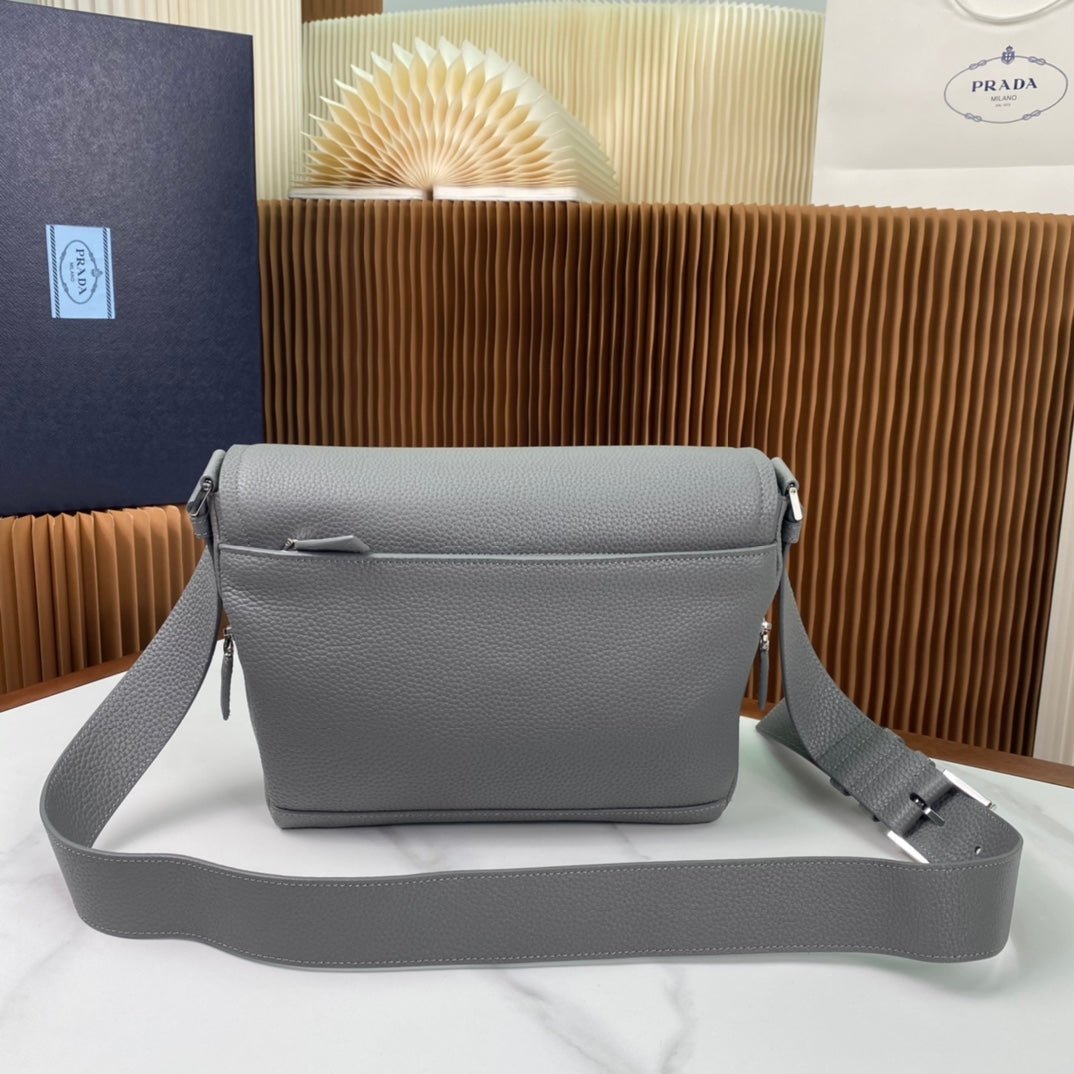 ＰＲＤＡ LEATHER FLAP BAG WITH SHOULDER STRAP GREY