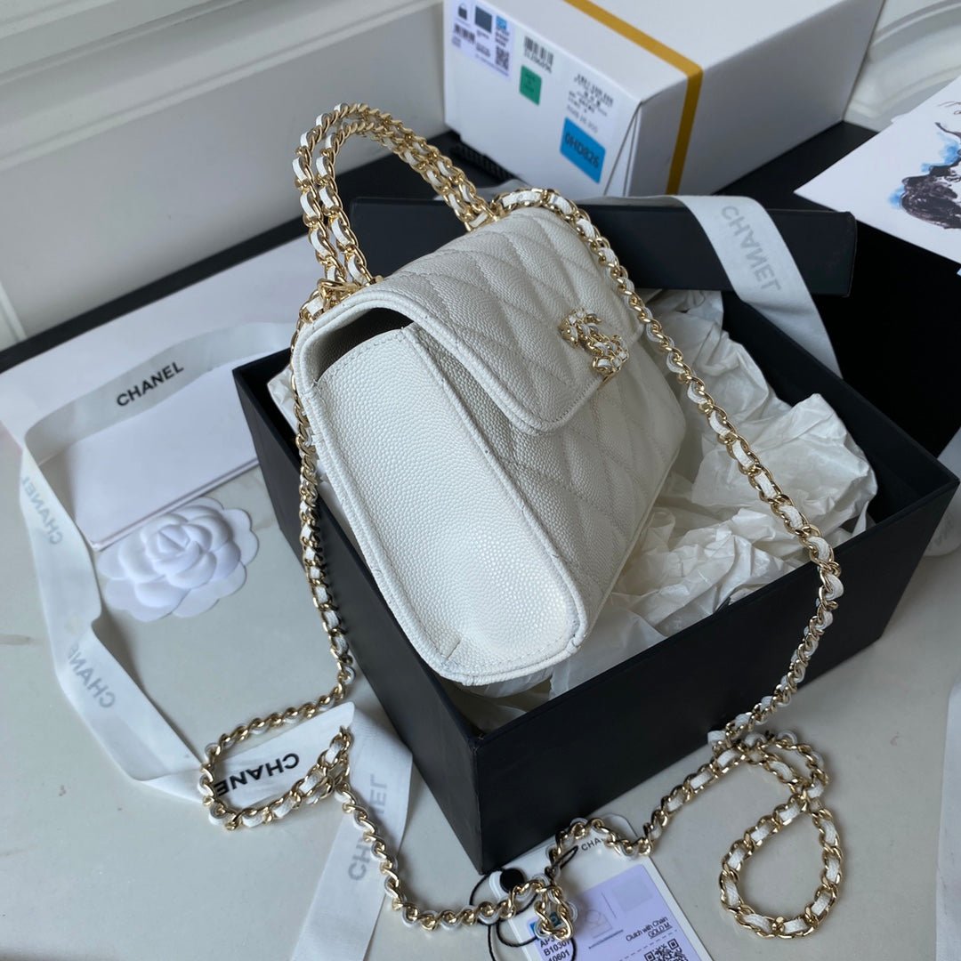 ＣＨＮＥＬCLUTCH WITH CHAIN WHITE