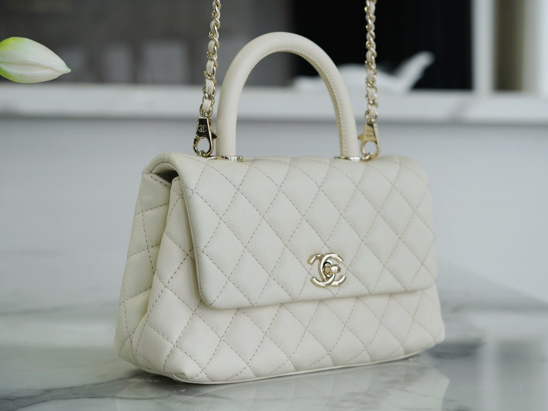 ＣＨＮＥＬCOCO HANDLE BAG WHITE