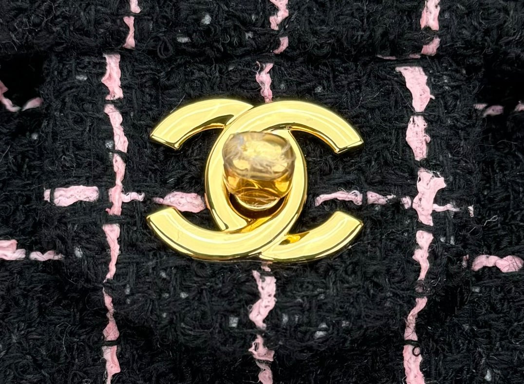 ＣＨＮＥＬCLASSIC 11.12 MEDIUM FLAP BAG BLACK