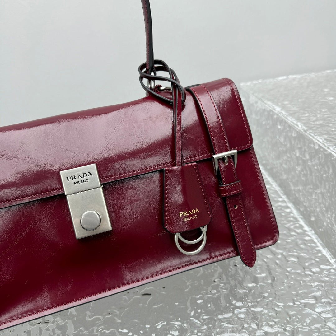 ＰＲＤＡ MEDIUM LEATHER HANDBAG DARK BURGUNDY