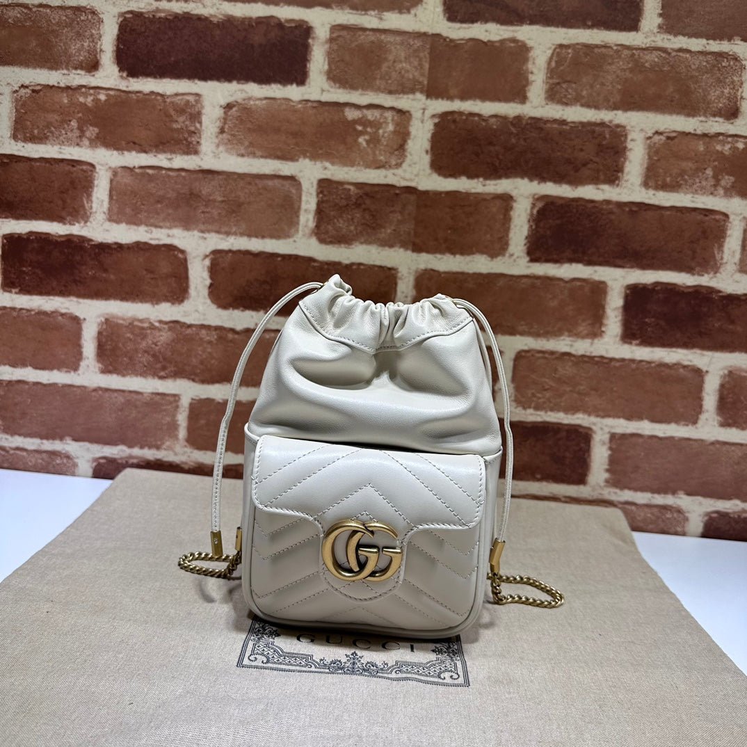 ＧＣＣＩGG MARMONT MINI BUCKET BAG WHITE