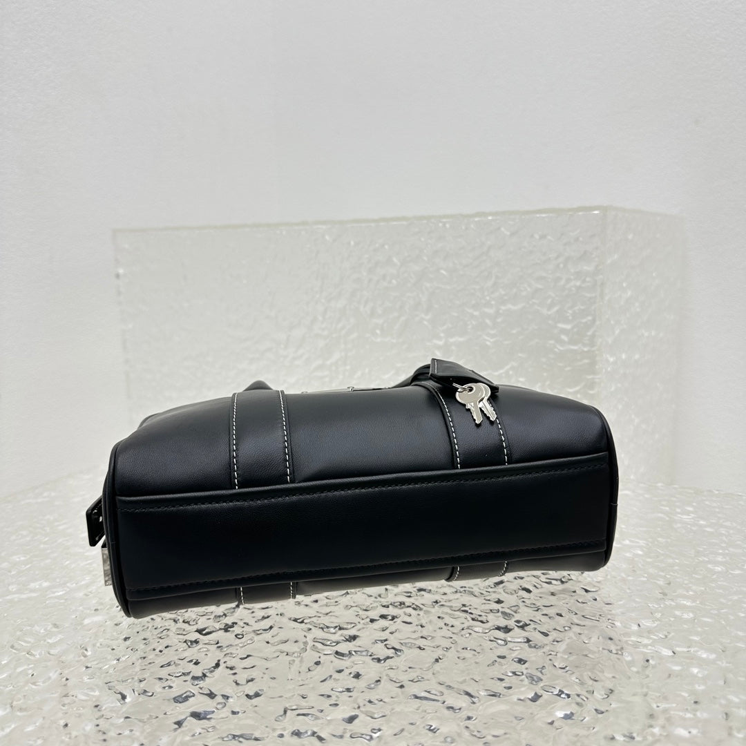 ＰＲＤＡ BOSTON LEATHER TOTE BAG