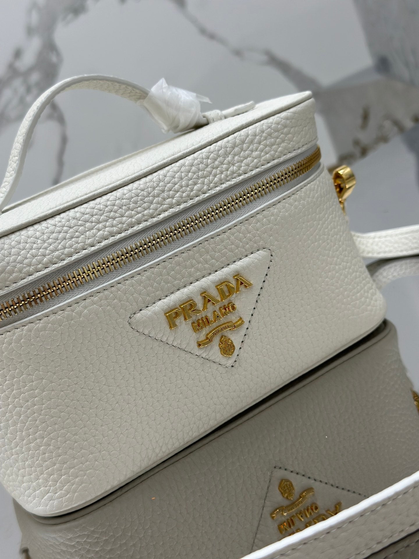ＰＲＤＡ LEATHER MINI BAG WHITE