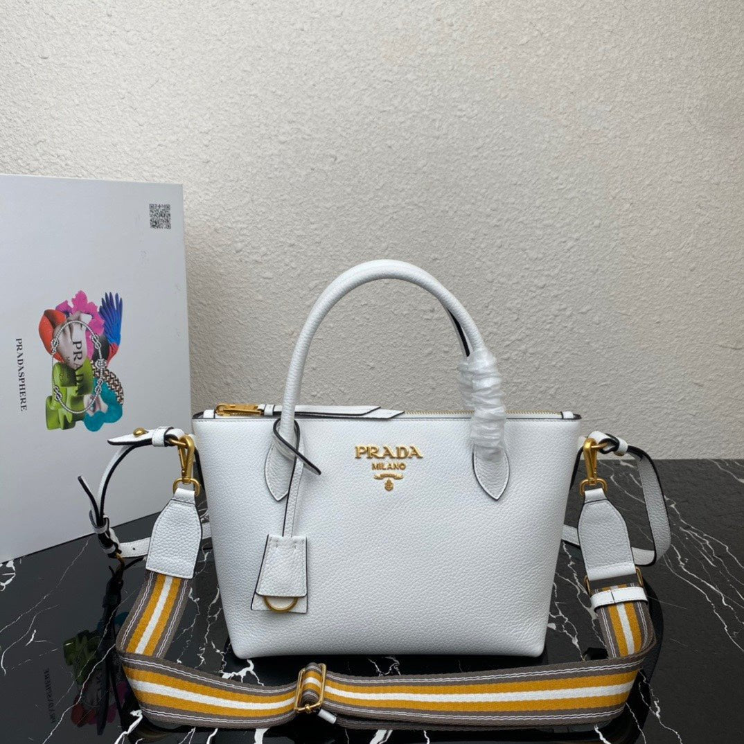 ＰＲＤＡ DAINO LEATHER TOTE BAG WHITE