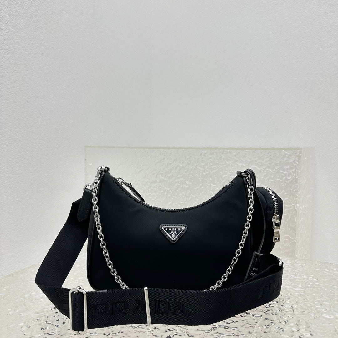 ＰＲＤＡ RE-EDITION 2005 RE-NYLON BAG