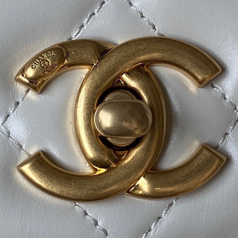 ＣＨＮＥＬRAINBOW TOP HANDLE FLAP BAG WHITE