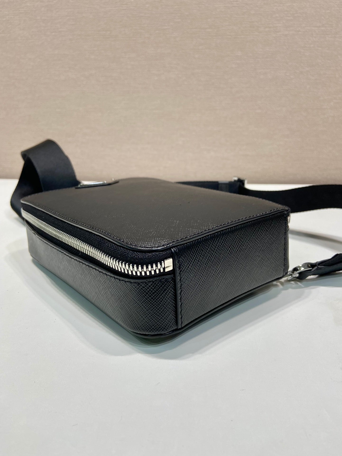 ＰＲＤＡ BRIQUE SAFFIANO LEATHER BAG BLACK