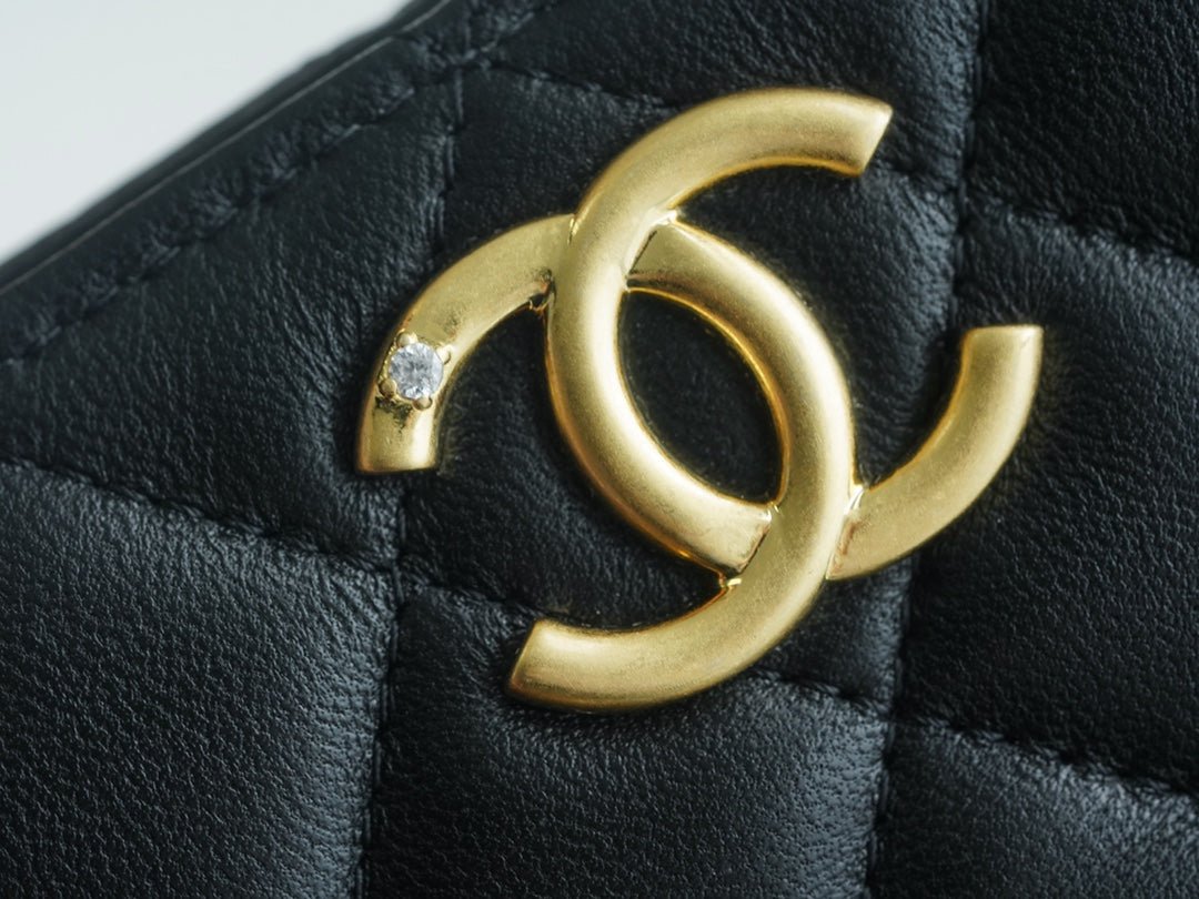 ＣＨＮＥＬMATELASSE CHAIN SHOULDER BAG