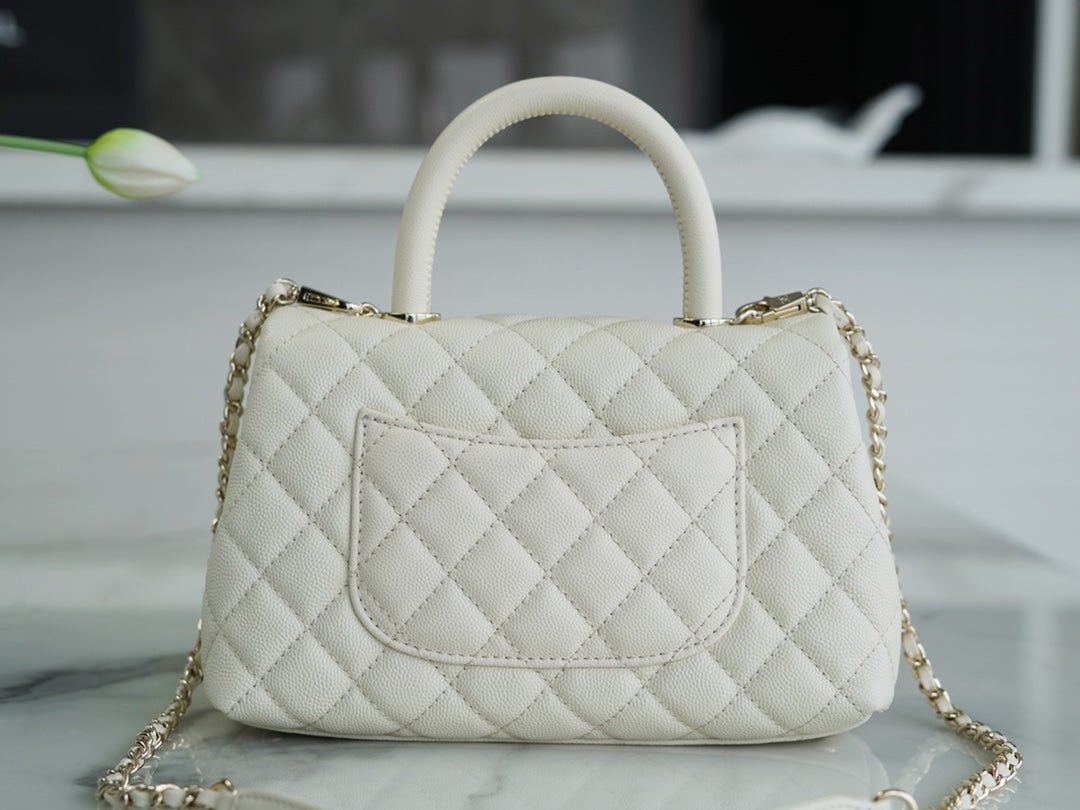 ＣＨＮＥＬCOCO HANDLE BAG WHITE