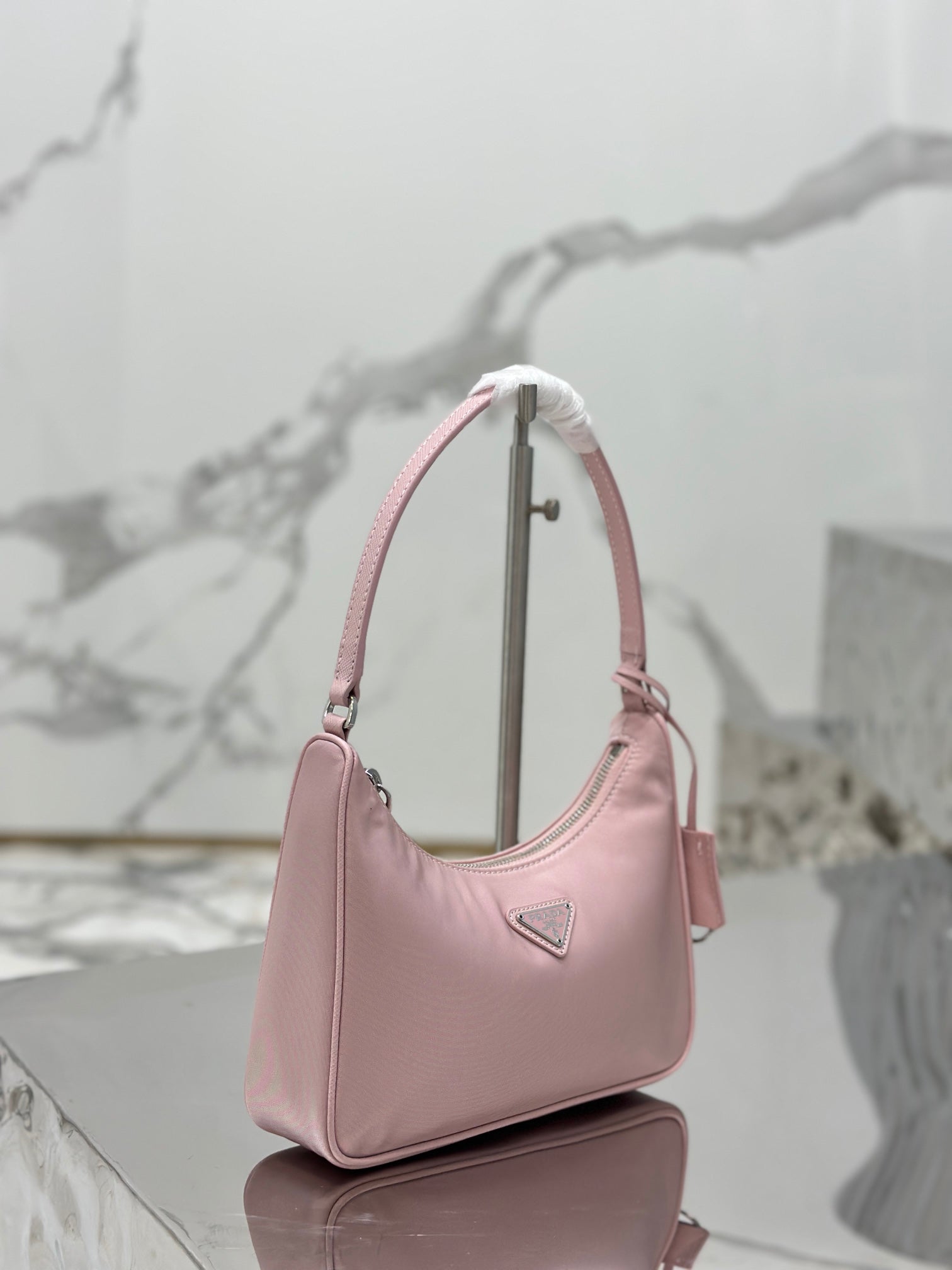 ＰＲＤＡ RE-EDITION 2005 RE-NYLON AND SAFFIANO MINI BAG ALABASTER