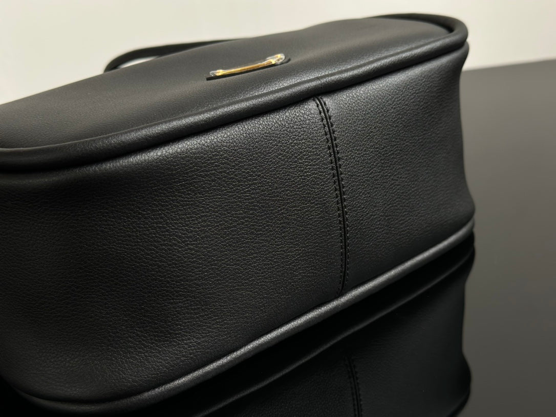 ＰＲＤＡ DARLING LEATHER HANDBAG BLACK