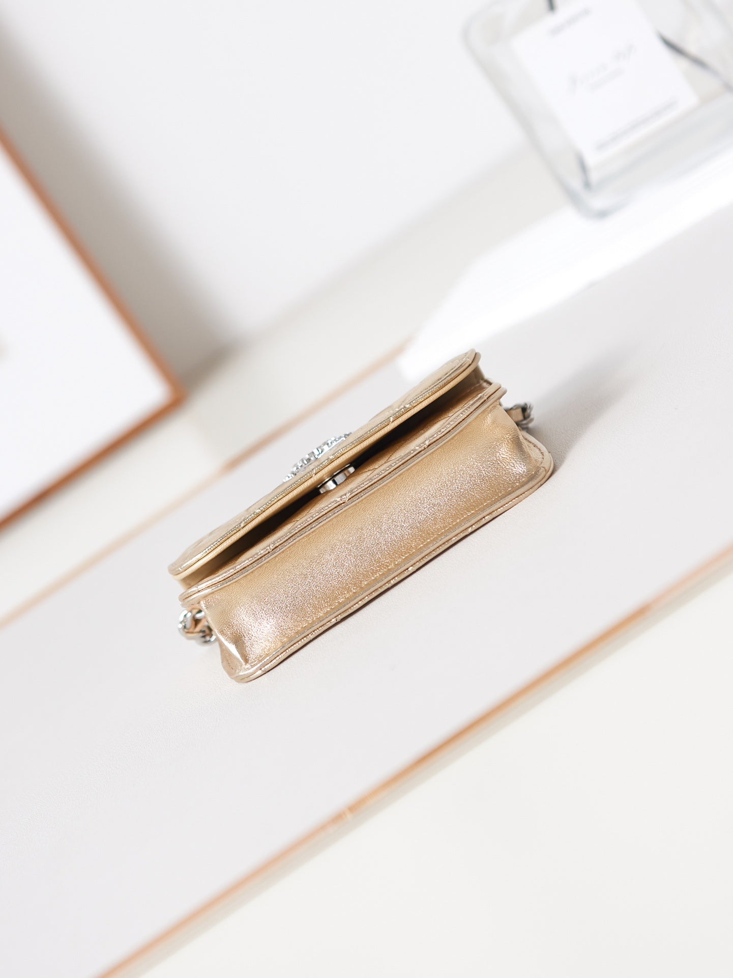 ＣＨＮＥＬSTAR CRYSTAL FLAP BAG GOLDEN