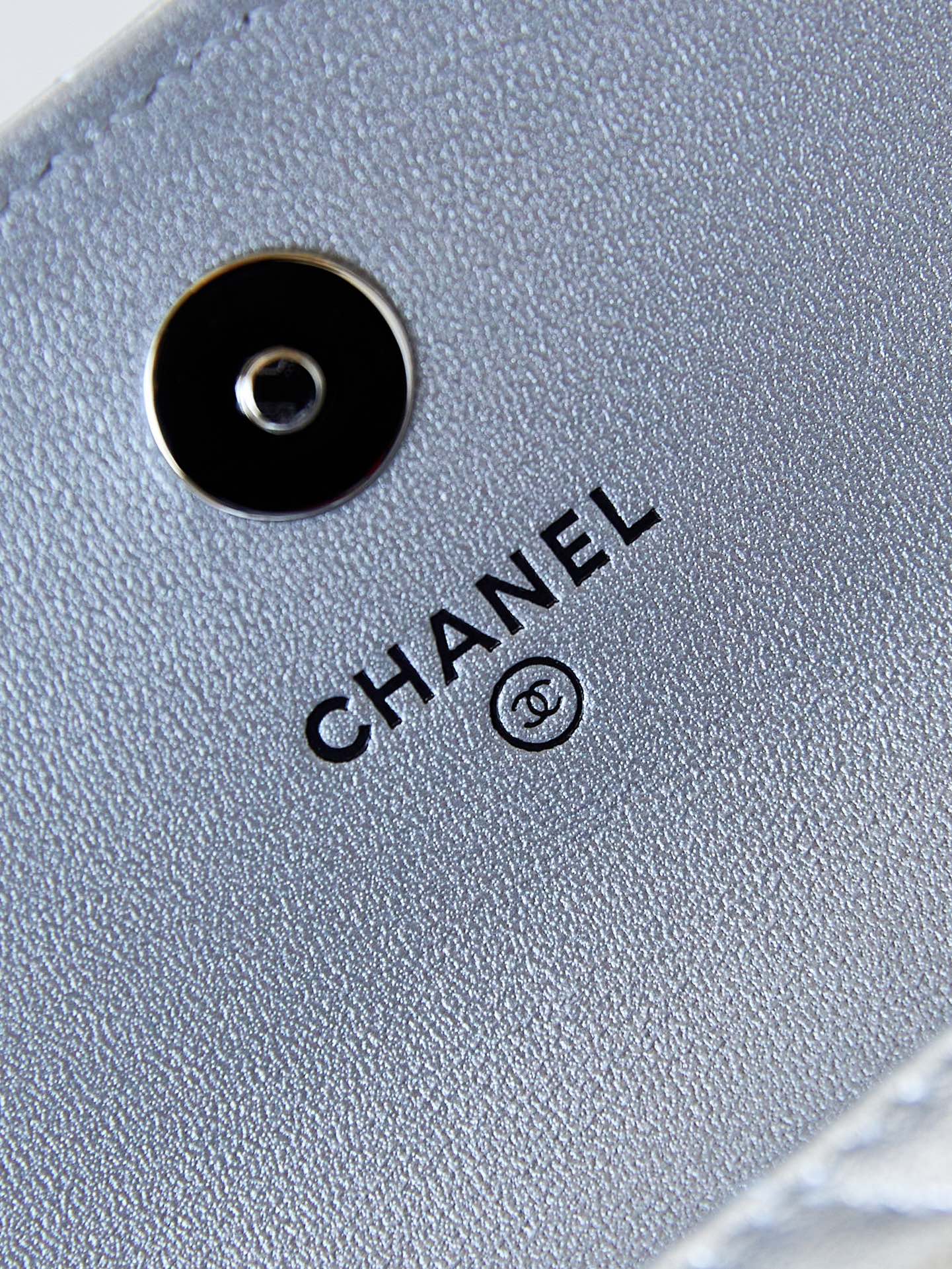 ＣＨＮＥＬSTAR CRYSTAL FLAP BAG SILVER