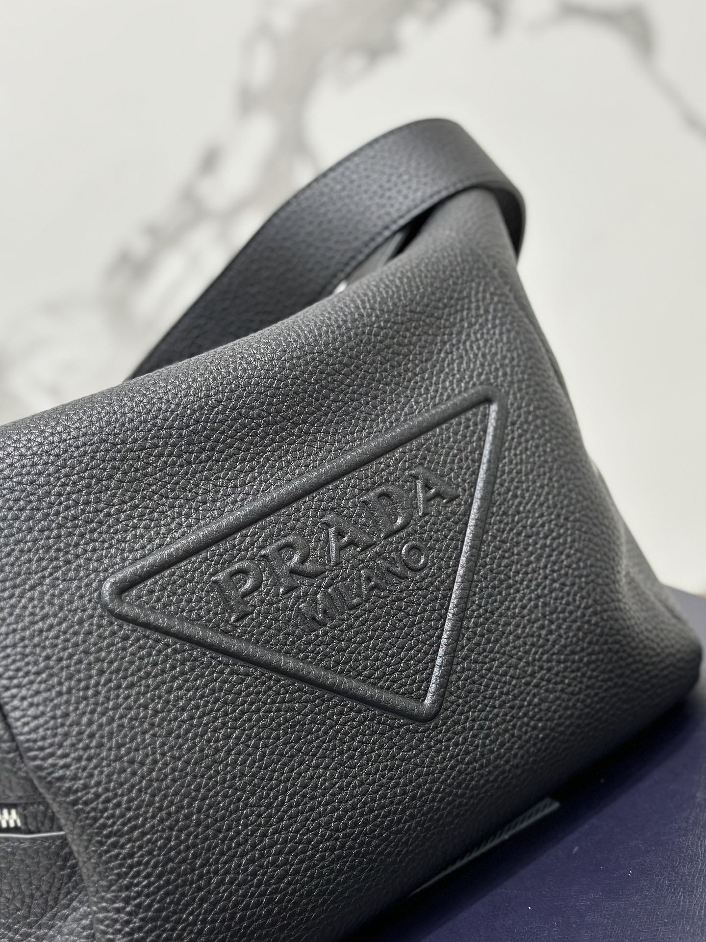ＰＲＤＡ BLACK LEATHER SHOULDER BAG