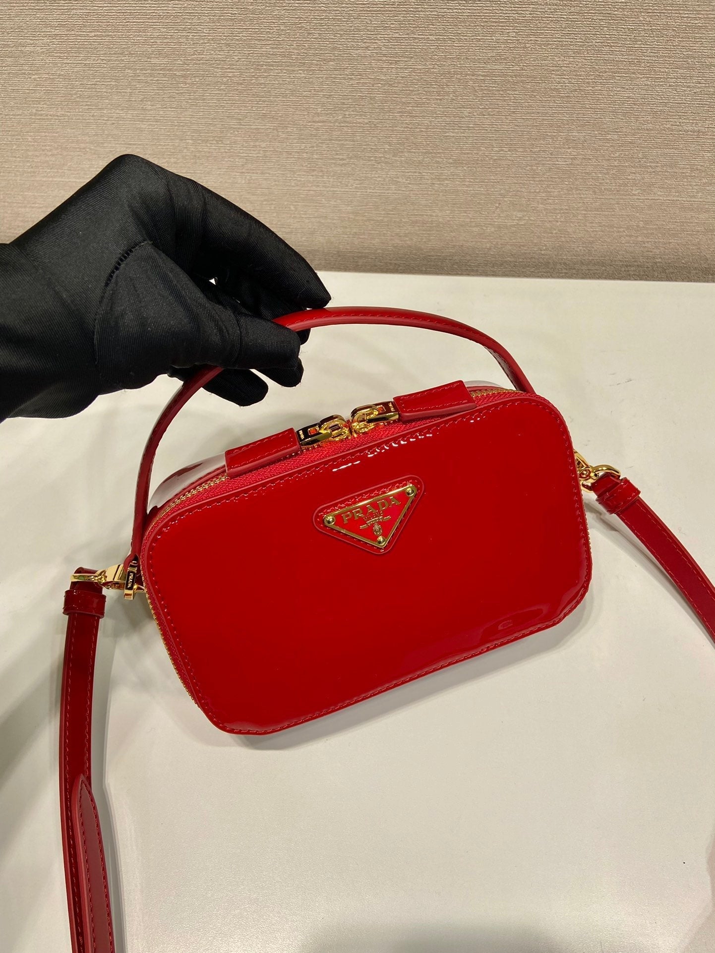 ＰＲＤＡ ODETTE PATENT LEATHER MINI BAG RED