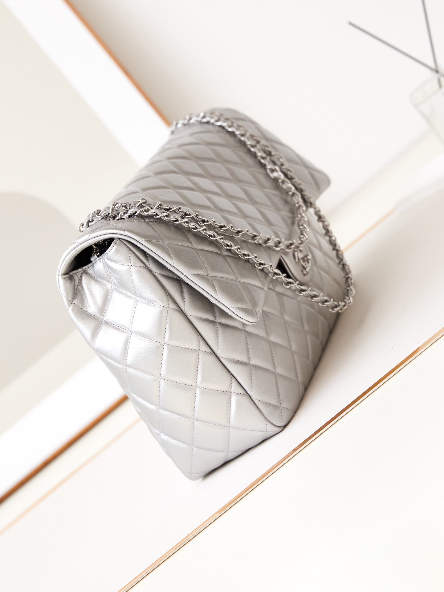 ＣＨＮＥＬFLAP SHOULDER BAG SILVER
