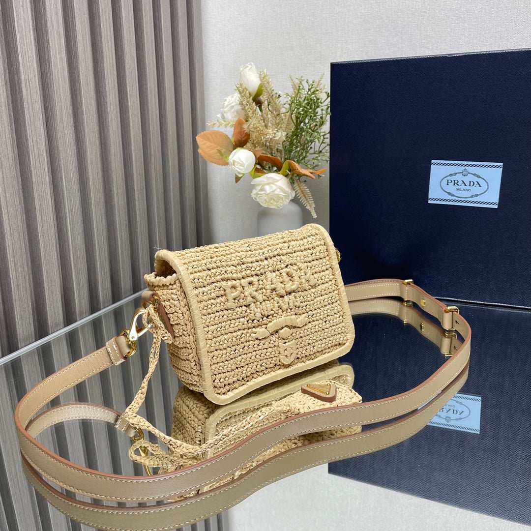 ＰＲＤＡ CROCHET SHOULDER BAG