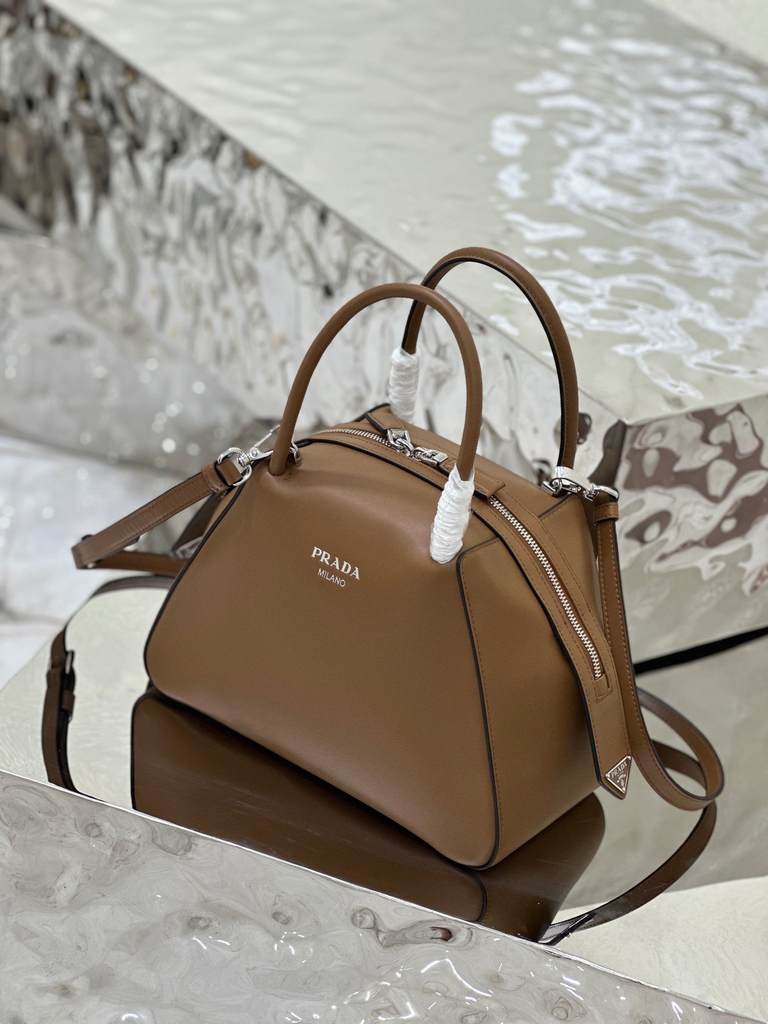 ＰＲＤＡ SUPERNOVA MEDIUM LEATHER TOP HANDLE BAG CARAMEL