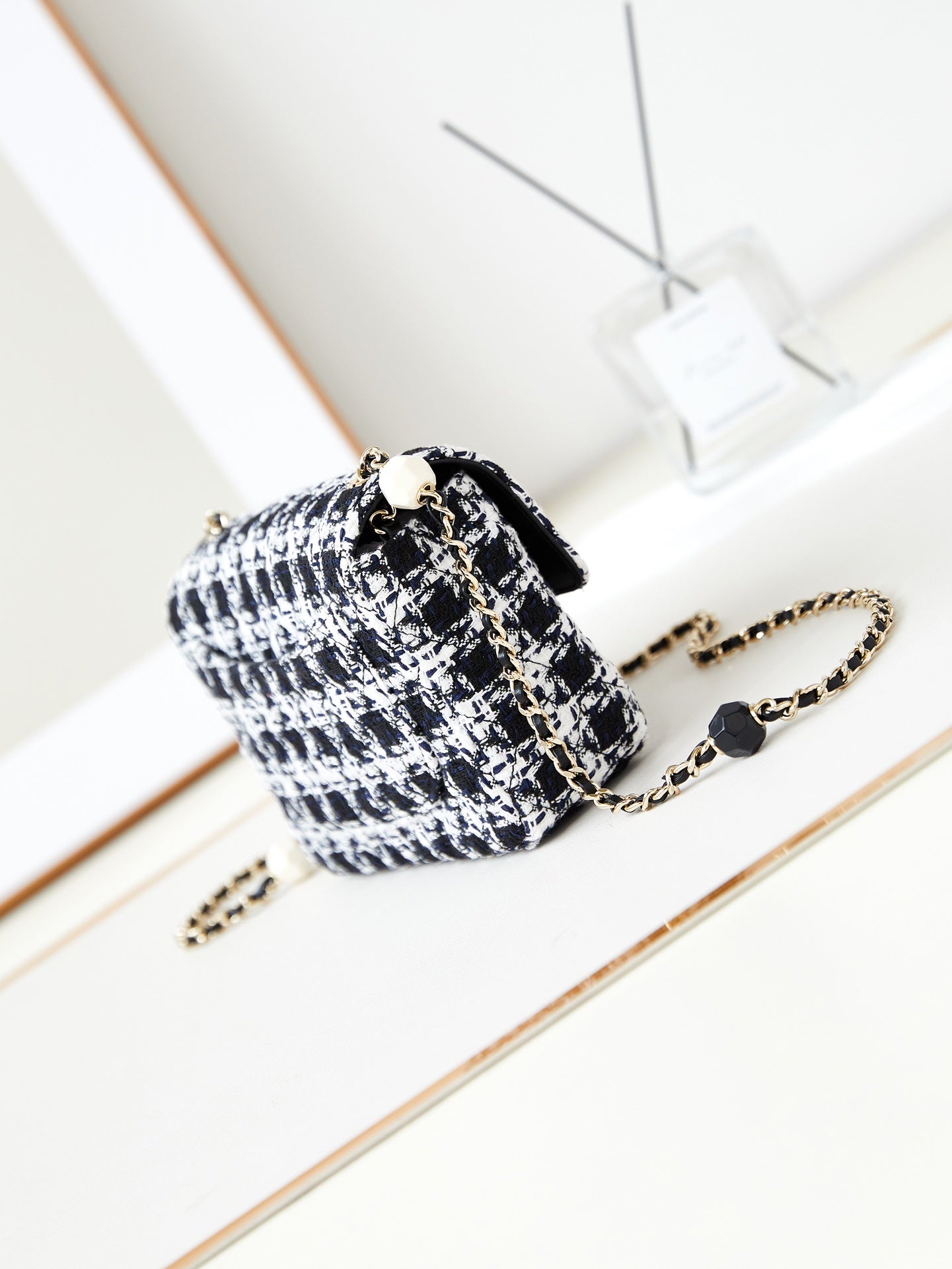 ＣＨＮＥＬTWEED CROSSBODY BAG