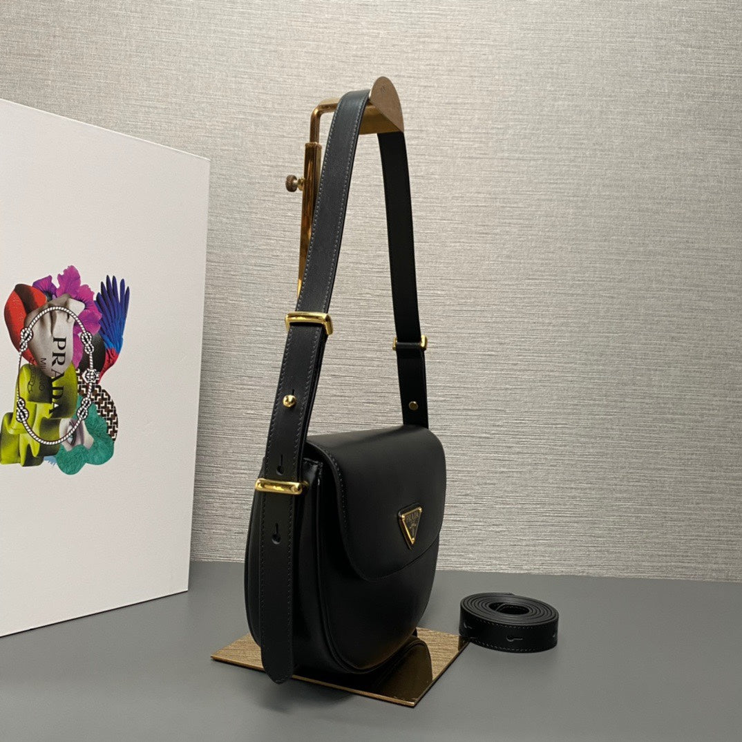 ＰＲＤＡ ARQUÉ LEATHER SHOULDER BAG WITH FLAP BLACK