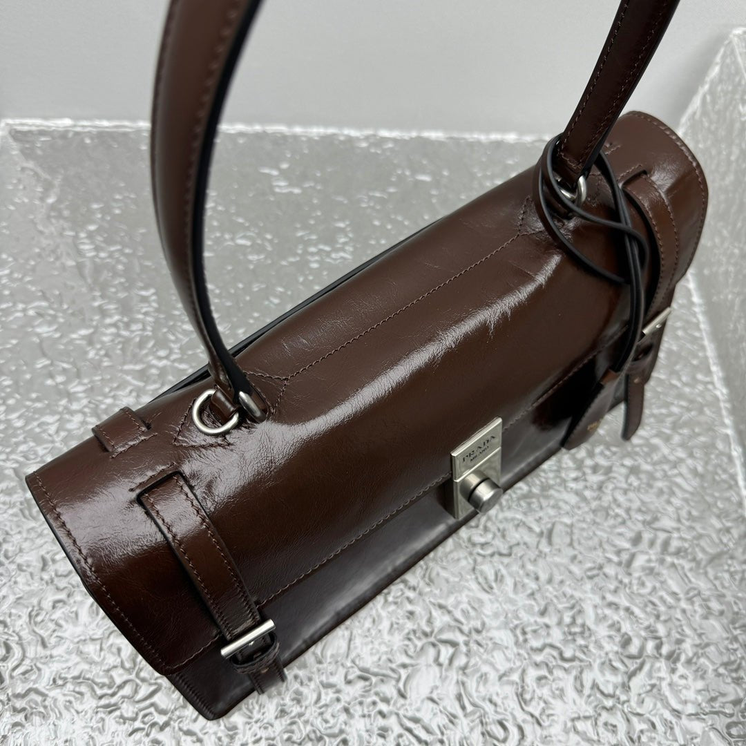 ＰＲＤＡ MEDIUM LEATHER HANDBAG DARK BROWN