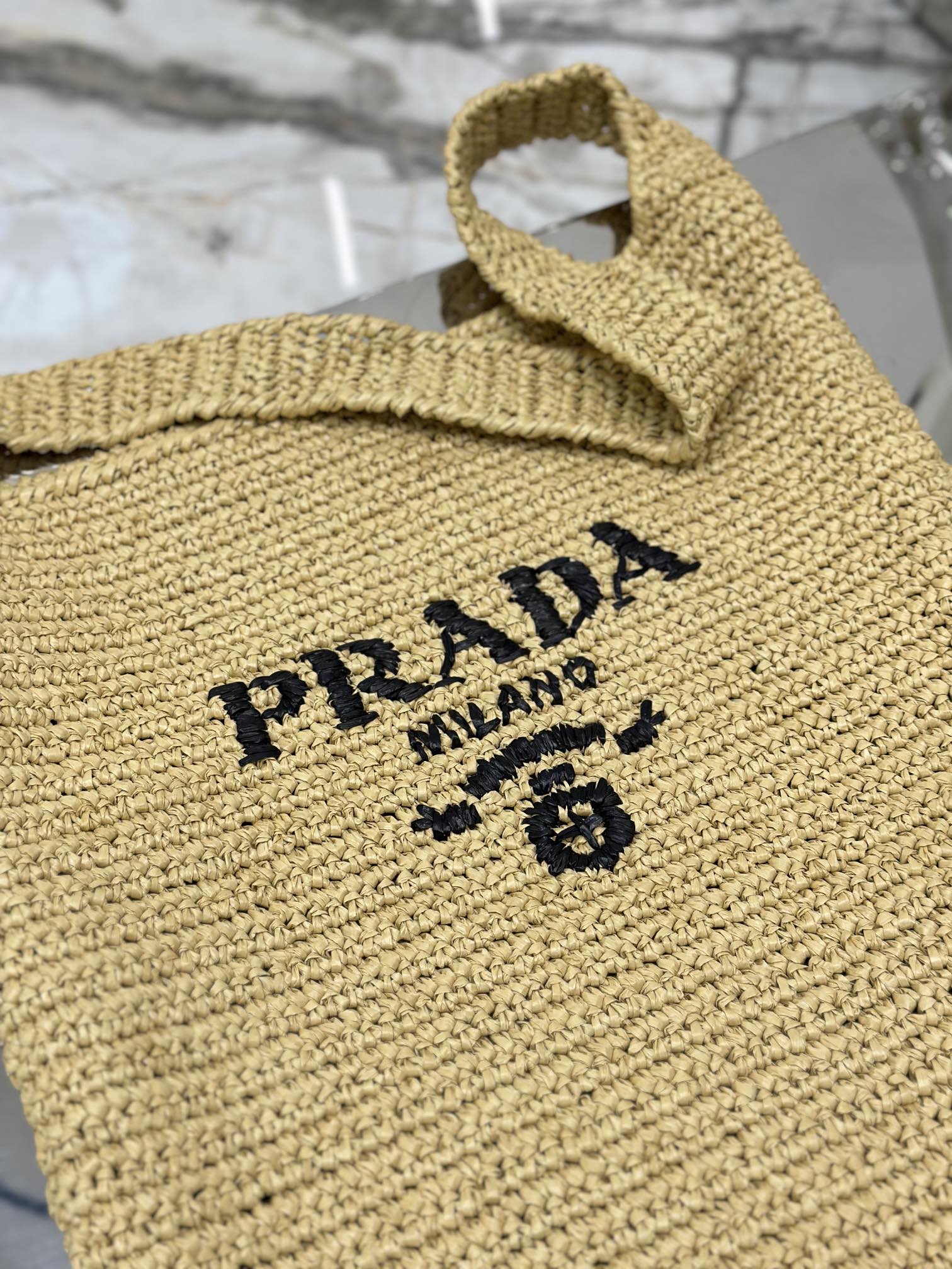 ＰＲＤＡ BEIGE RAFFIA TOTE BAG
