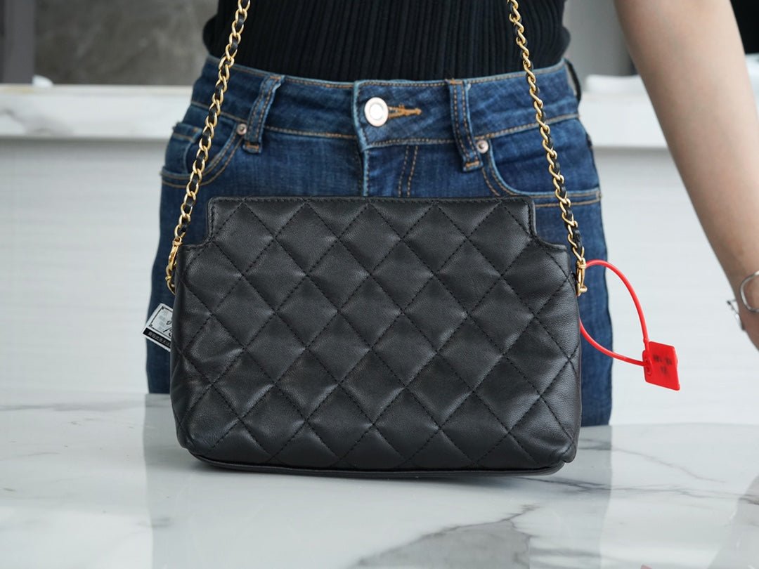 ＣＨＮＥＬMATELASSE CHAIN SHOULDER BAG