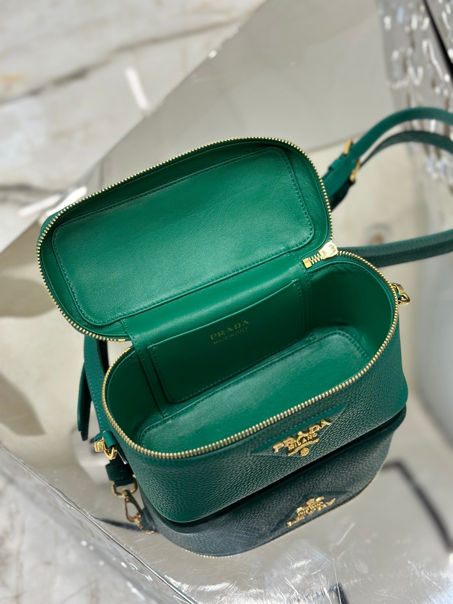 ＰＲＤＡ LEATHER MINI BAG GREEN
