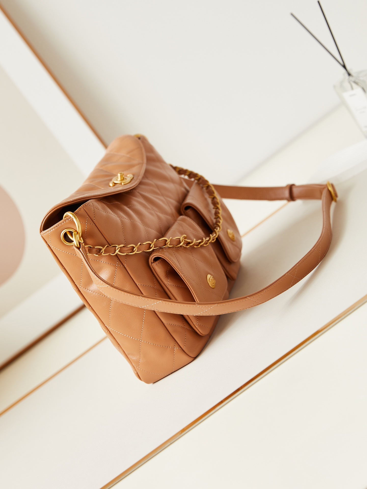 ＣＨＮＥＬHOBO HANDBAG BROWN