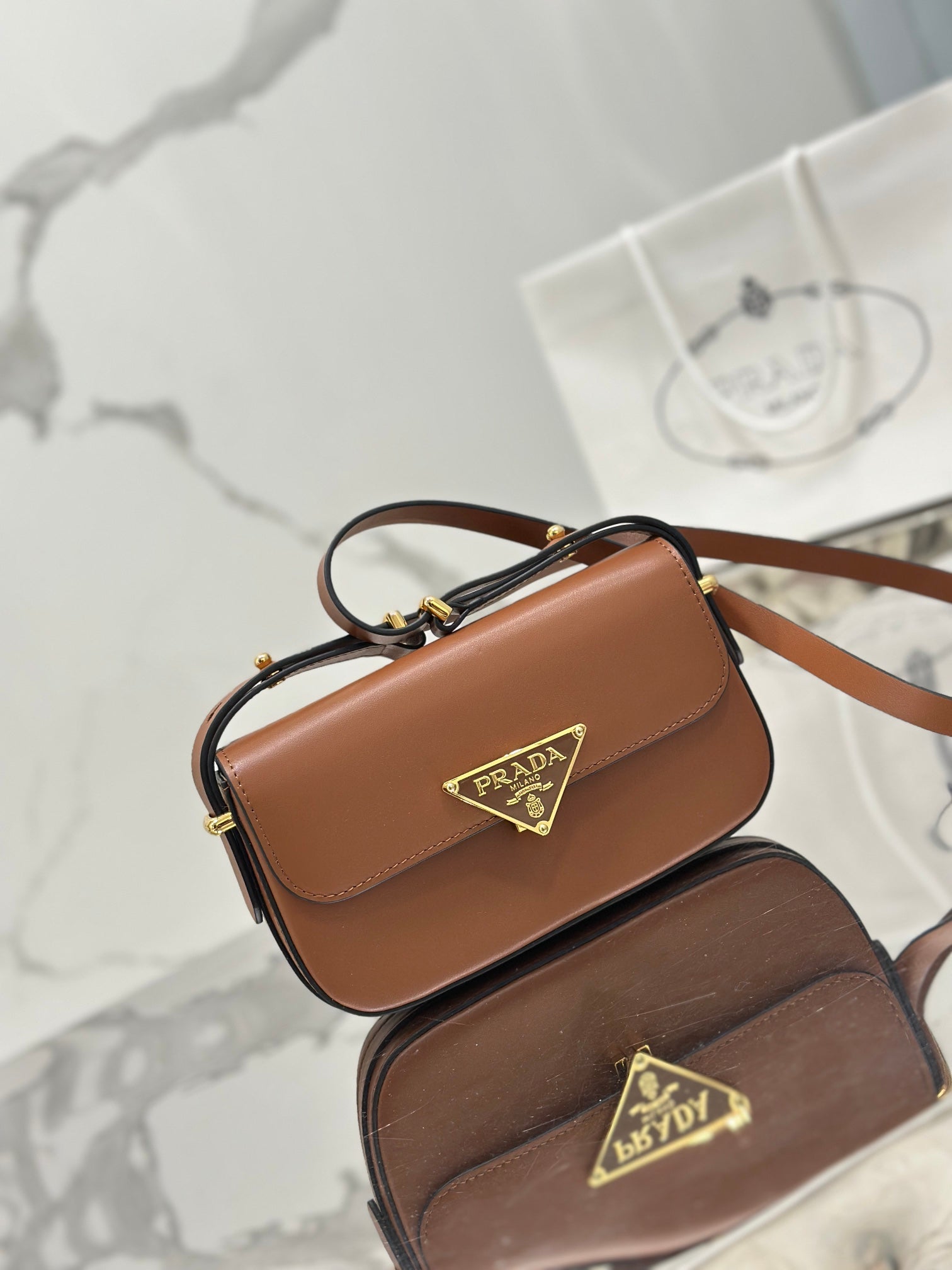 ＰＲＤＡ LEATHER SHOULDER BAG COGNAC