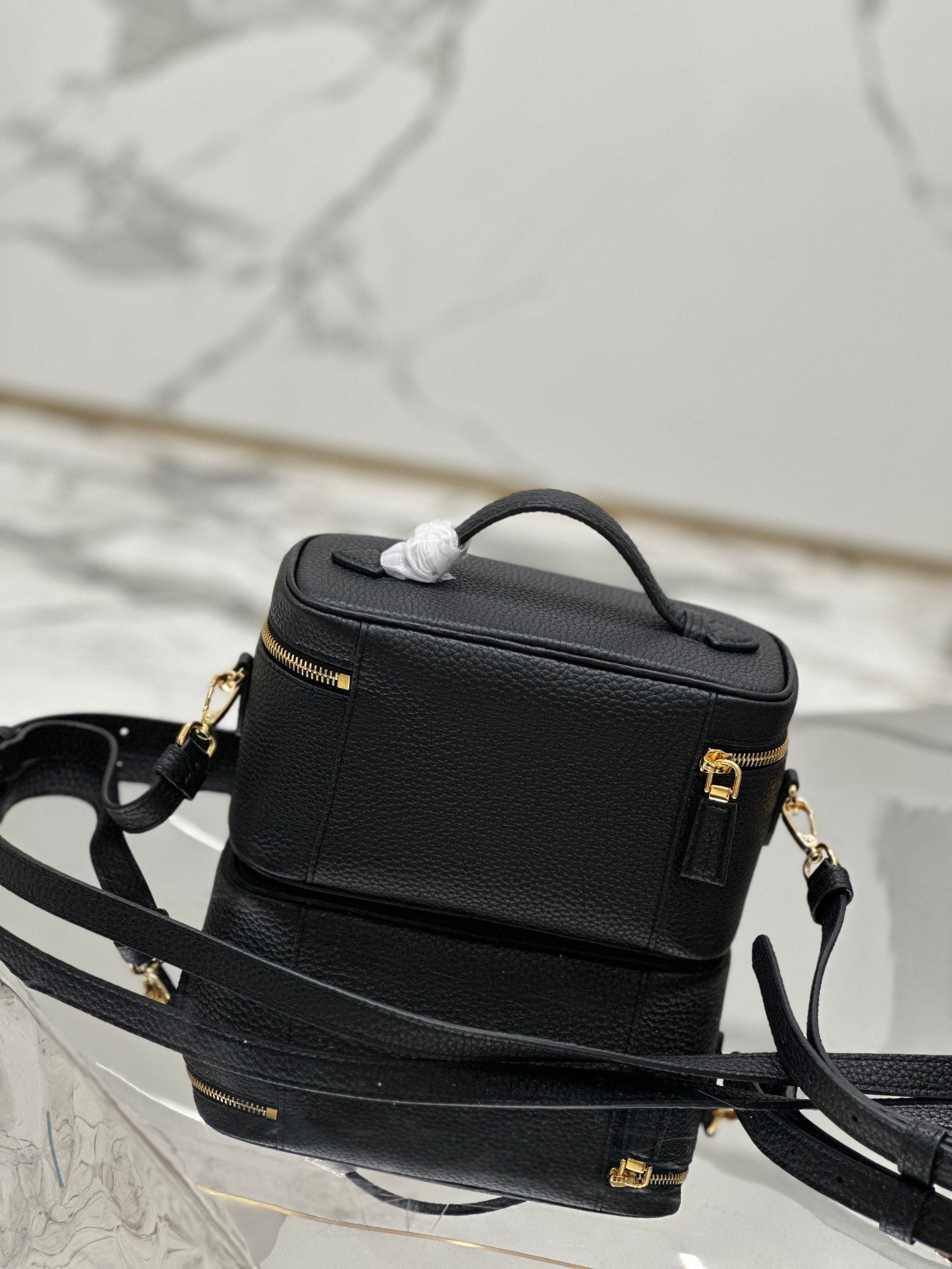 ＰＲＤＡ LEATHER MINI BAG BLACK