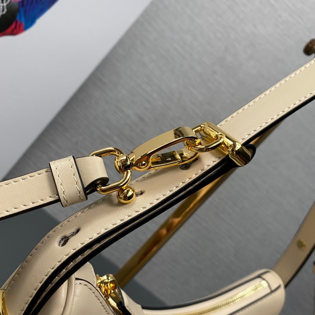 ＰＲＤＡ ARQUÉ SMALL LEATHER SHOULDER BAG VANILLA