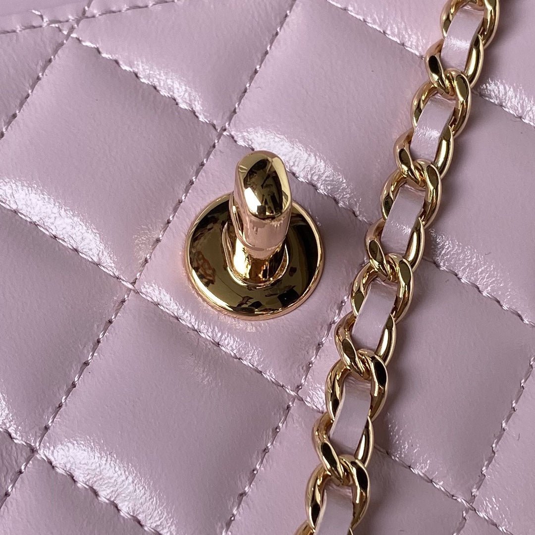 ＣＨＮＥＬCHAIN CLUTCH BAG PURPLE