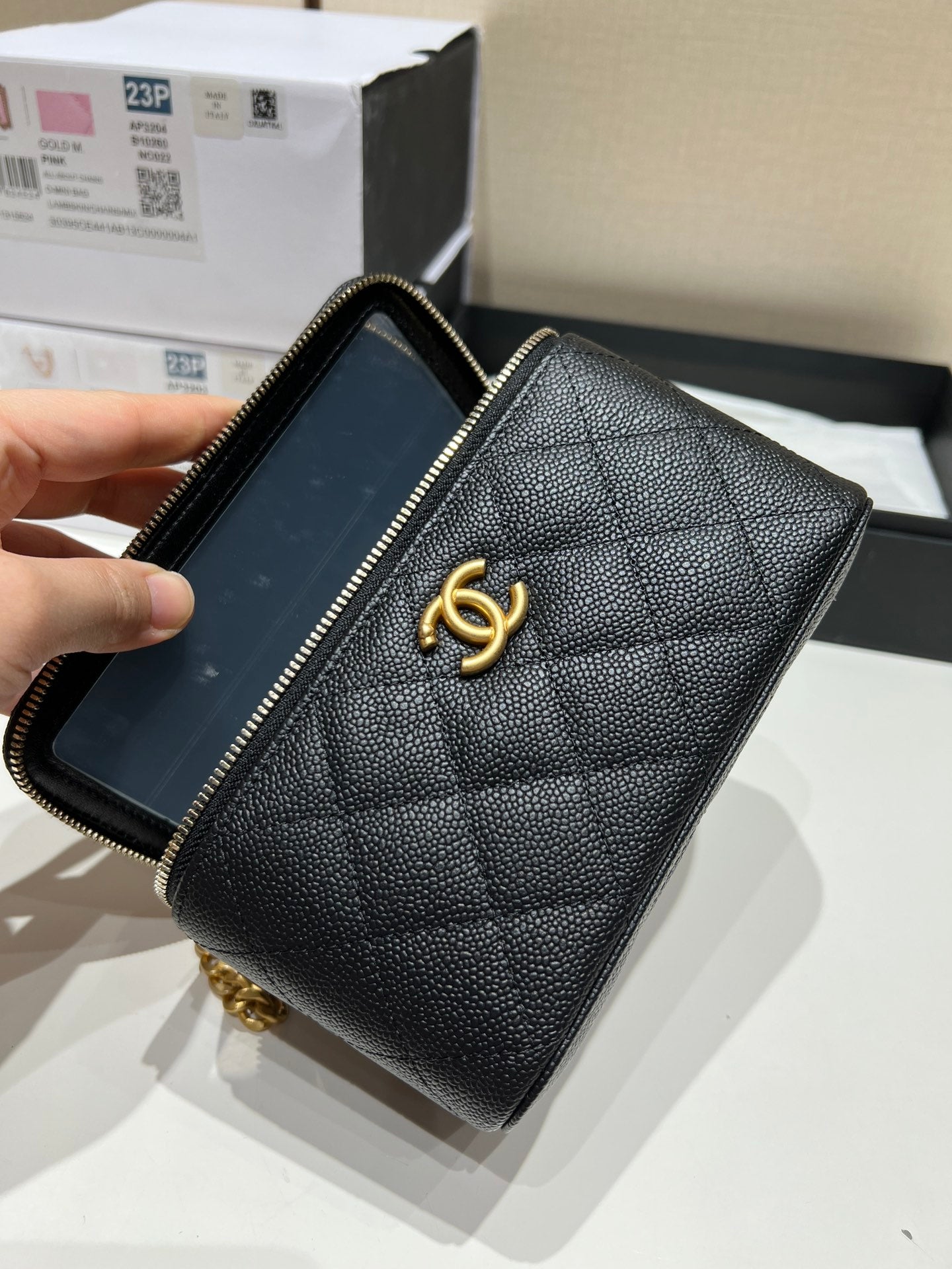 ＣＨＮＥＬHEART BALL BOX BAG BLACK