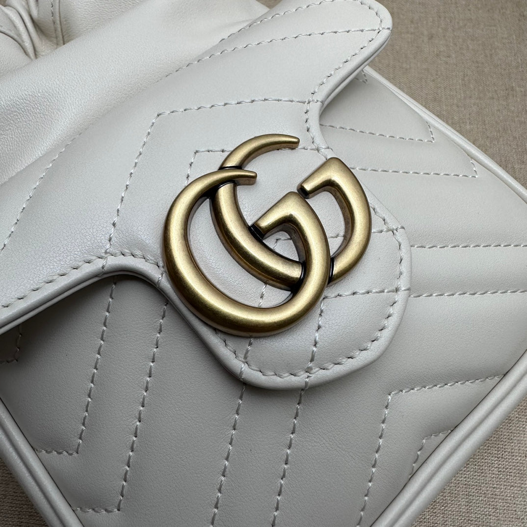 ＧＣＣＩGG MARMONT MINI BUCKET BAG WHITE