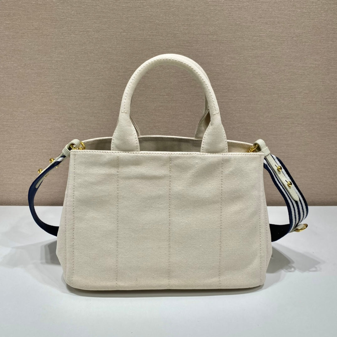 ＰＲＤＡ GIARDINIERA SMALL TOTE WHITE