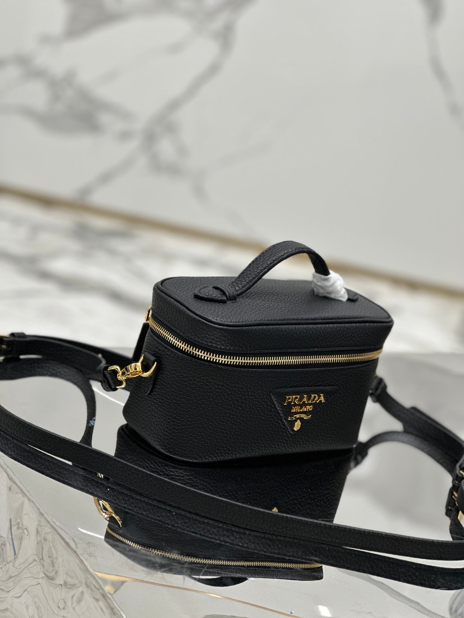 ＰＲＤＡ LEATHER MINI BAG BLACK
