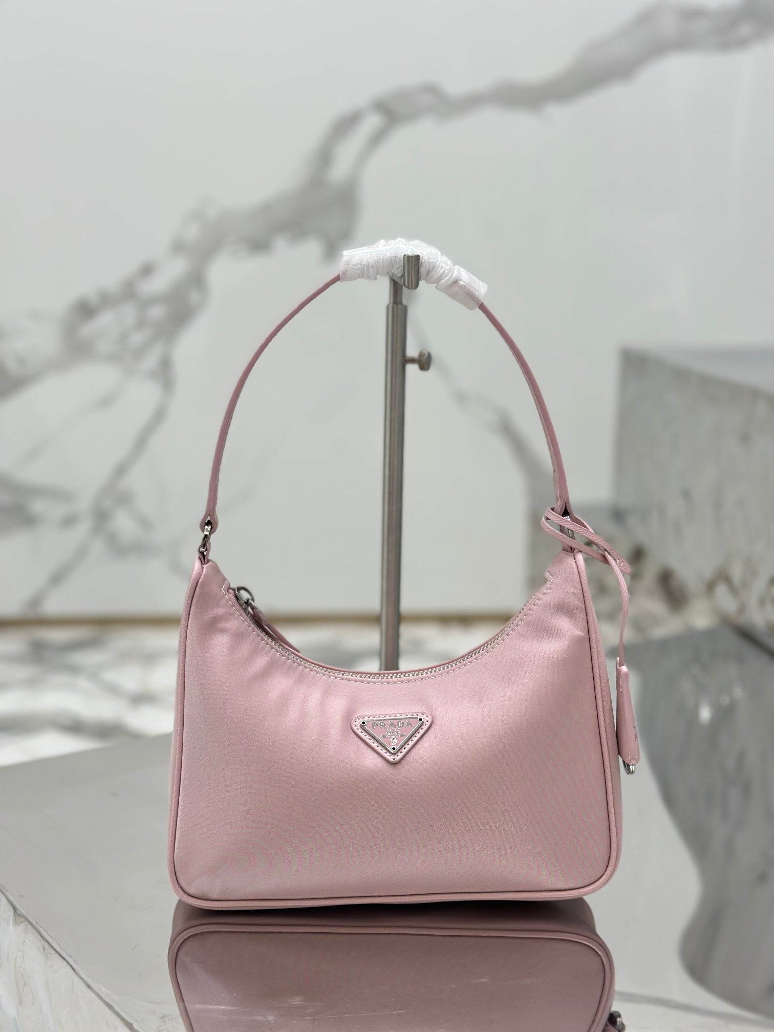 ＰＲＤＡ RE-EDITION 2005 RE-NYLON AND SAFFIANO MINI BAG ALABASTER