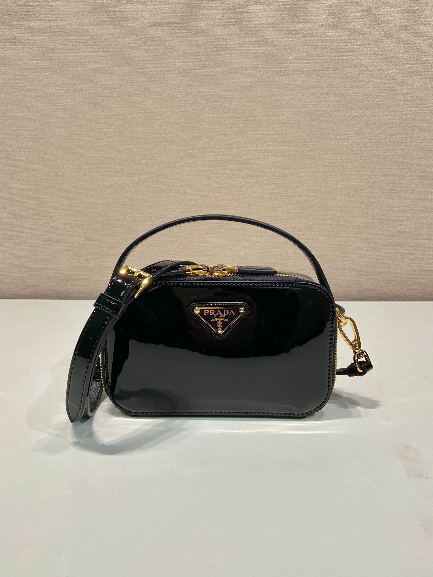 ＰＲＤＡ ODETTE PATENT LEATHER MINI BAG BLACK